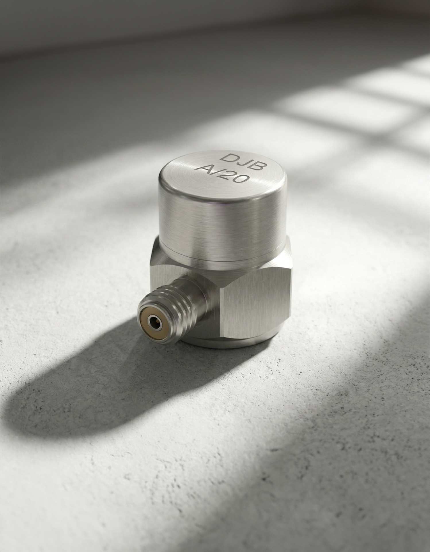 MONOXIAL CHARGE OUTPUT