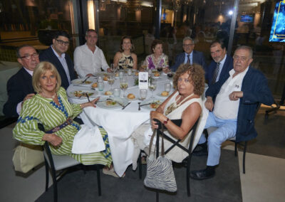 Publio Beltrán galardonado con el Premio AINE a la mejor trayectoria profesional.